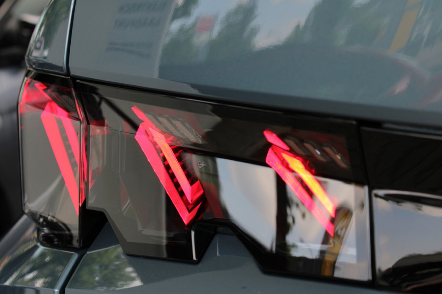 Peugeot 3008 1.2 Hybrid 145 GT | Panoramadak | Focal | BLIS | LED | 360 Camera