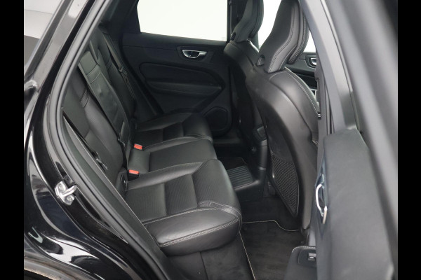 Volvo XC60 2.0 RECHARGE T6 340 PK R-DESIGN + 22 INCH LMV | TREKHAAK | PANORAMA | HK | STOELVENTILATIE