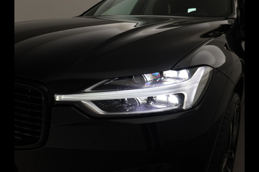 Volvo XC60 2.0 RECHARGE T6 340 PK R-DESIGN + 22 INCH LMV | TREKHAAK | PANORAMA | HK | STOELVENTILATIE
