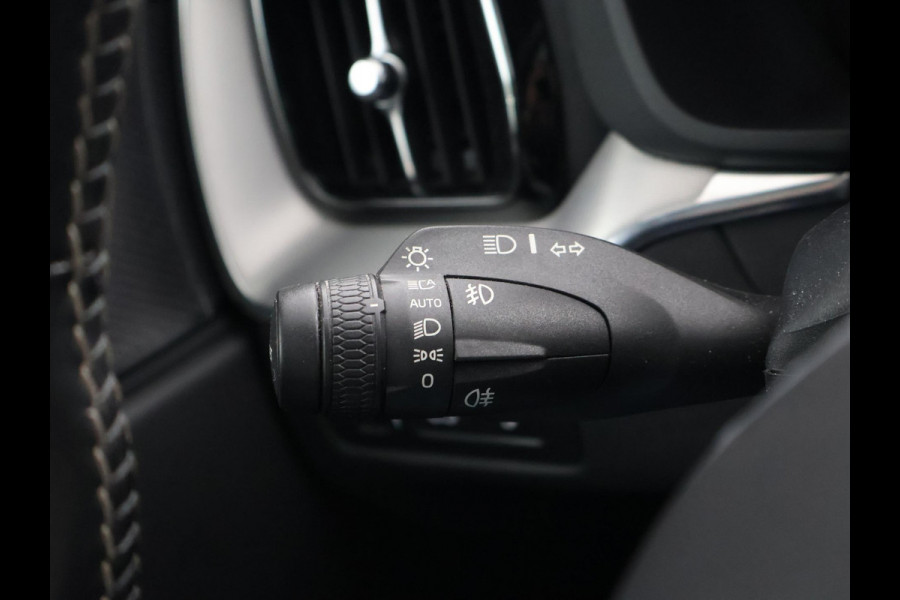 Volvo XC60 2.0 RECHARGE T6 340 PK R-DESIGN + 22 INCH LMV | TREKHAAK | PANORAMA | HK | STOELVENTILATIE