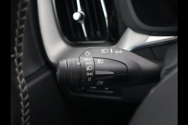 Volvo XC60 2.0 RECHARGE T6 340 PK R-DESIGN + 22 INCH LMV | TREKHAAK | PANORAMA | HK | STOELVENTILATIE
