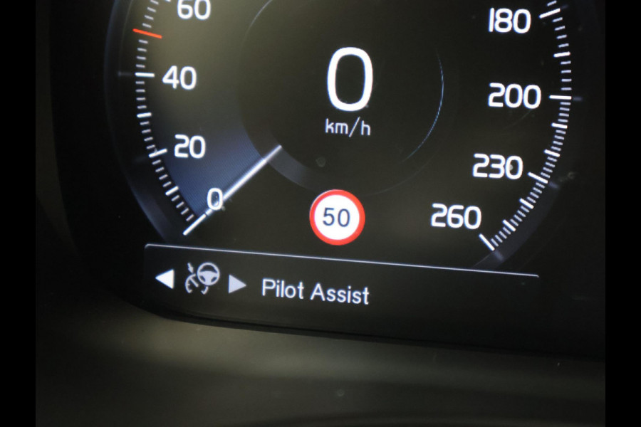 Volvo XC60 2.0 RECHARGE T6 340 PK R-DESIGN + 22 INCH LMV | TREKHAAK | PANORAMA | HK | STOELVENTILATIE