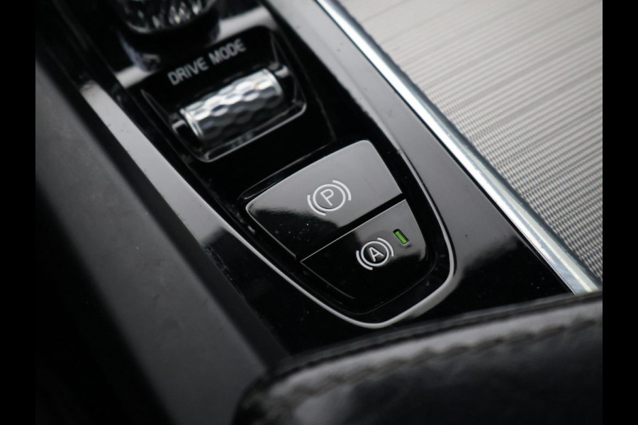 Volvo XC60 2.0 RECHARGE T6 340 PK R-DESIGN + 22 INCH LMV | TREKHAAK | PANORAMA | HK | STOELVENTILATIE