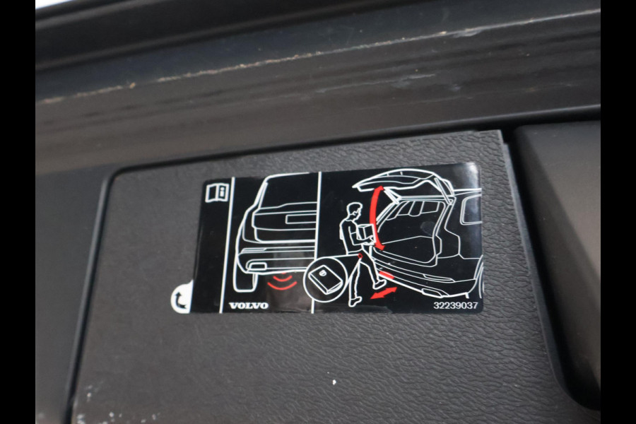 Volvo XC60 2.0 RECHARGE T6 340 PK R-DESIGN + 22 INCH LMV | TREKHAAK | PANORAMA | HK | STOELVENTILATIE