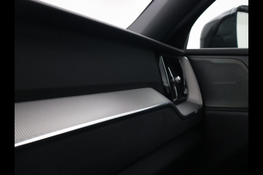 Volvo XC60 2.0 RECHARGE T6 340 PK R-DESIGN + 22 INCH LMV | TREKHAAK | PANORAMA | HK | STOELVENTILATIE