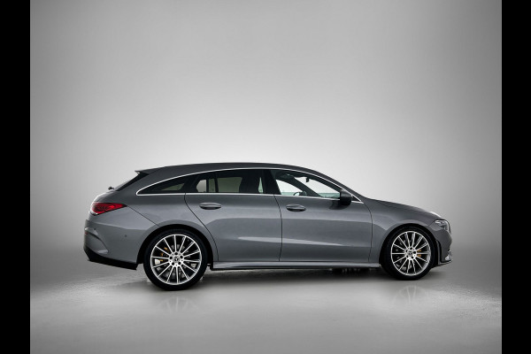 Mercedes-Benz CLA-Klasse Shooting Brake 180 Business Solution AMG(Goed ondH, SfeerVerlichting, Navi Groot, StoelV, Carplay, Etc)