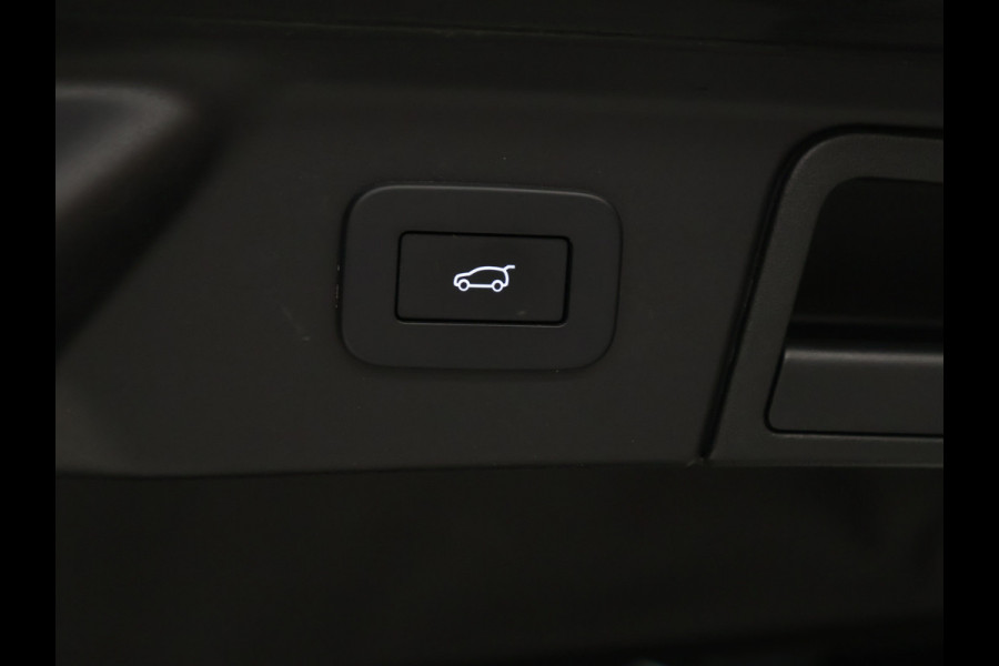 Land Rover Range Rover Velar 2.0 P400e SOH 93,5% [MERIDIAN SOUND, MEMORY SEATS, APPLE CARPLAY, ANDROID, ADAPTIVE CRUISE, CAMERA, VOL LEDER, STOELVERWARMING, NIEUWSTAAT]