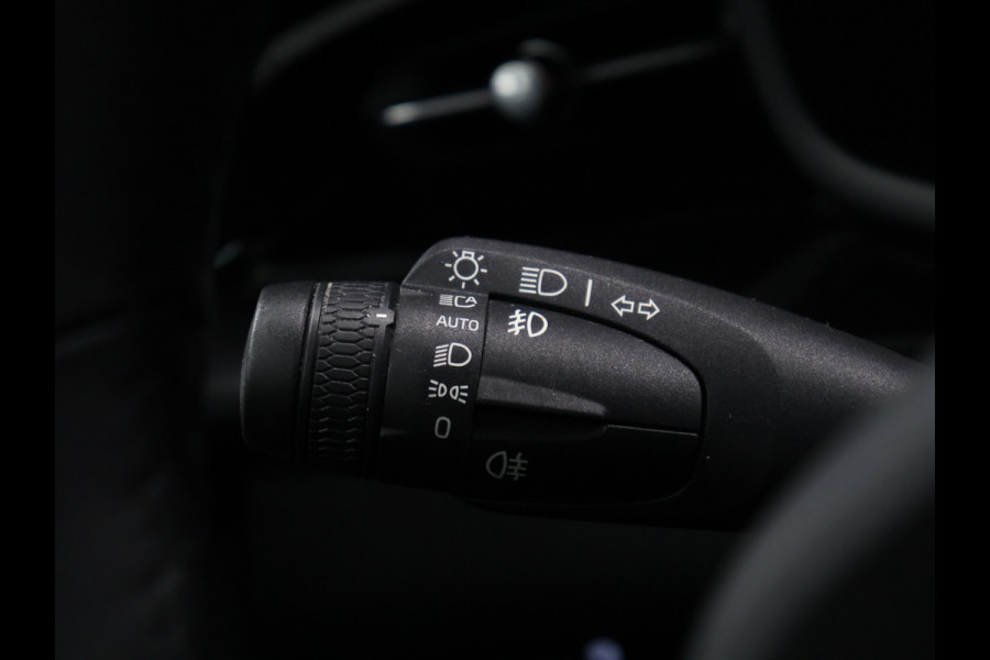 Polestar 2 Long Range Dual Motor Launch Edition 78kWh [PANORAMADAK, MEMORY SEATS, APPLE CARPLAY, ANDROID, STUURVERWARMING, RIJHULP, 360 CAMERA, STOELVERWARMING V+A, ADAPTIVE CRUISE, DIGITAL DASH, NIEUWSTAAT]