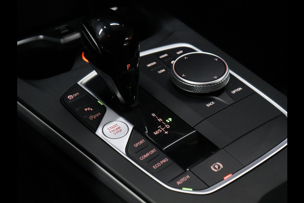 BMW 1-serie 116i Business Edition [APPLE CARPLAY, ANDROID, PDC RONDOM, LED, DIGITAL, DASH, CRUISE CONTROL, CLIMATE CONTROL, NIEUWSTAAT]
