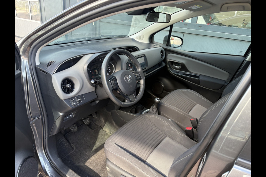 Toyota Yaris 1.0 VVT-i Connect 5-drs. CAMERA/CARPLAY/AIRCO/15INCH