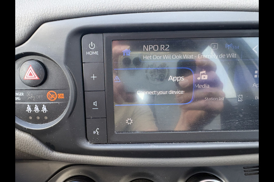 Toyota Yaris 1.0 VVT-i Connect 5-drs. CAMERA/CARPLAY/AIRCO/15INCH