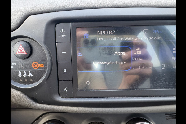 Toyota Yaris 1.0 VVT-i Connect 5-drs. CAMERA/CARPLAY/AIRCO/15INCH