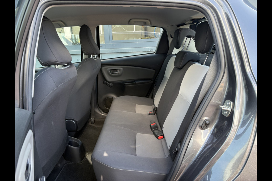 Toyota Yaris 1.0 VVT-i Connect 5-drs. CAMERA/CARPLAY/AIRCO/15INCH