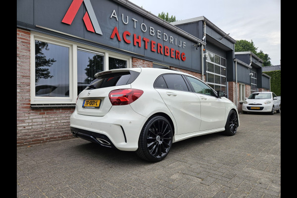 Mercedes-Benz A-Klasse 160 Sport Edition Panorama/Schuifdak! LED! 19INCH! NAP! Automaat! Mooie/Nette Auto!