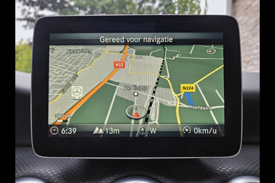 Mercedes-Benz A-Klasse 160 Sport Edition Panorama/Schuifdak! LED! 19INCH! NAP! Automaat! Mooie/Nette Auto!
