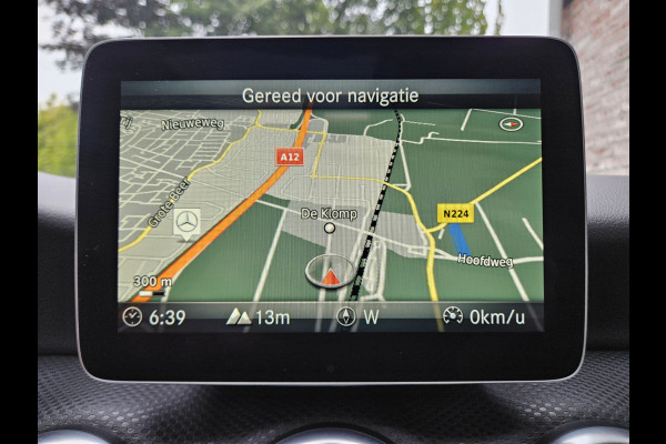 Mercedes-Benz A-Klasse 160 Sport Edition Panorama/Schuifdak! LED! 19INCH! NAP! Automaat! Mooie/Nette Auto!