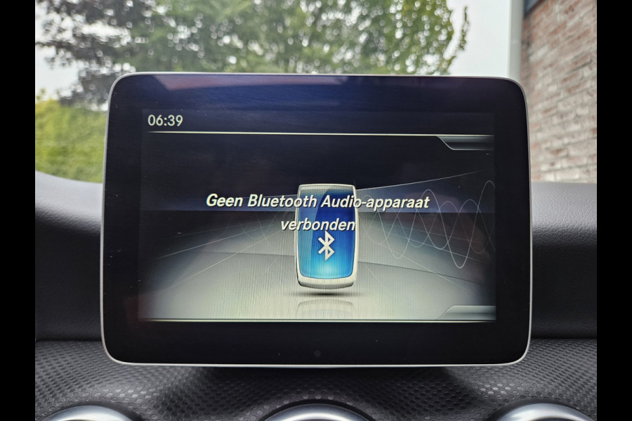 Mercedes-Benz A-Klasse 160 Sport Edition Panorama/Schuifdak! LED! 19INCH! NAP! Automaat! Mooie/Nette Auto!