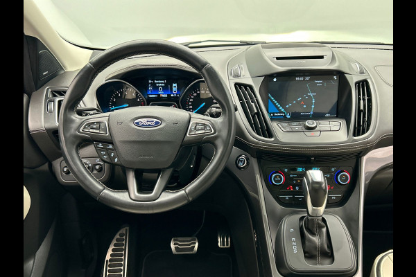 Ford Kuga 1.5 EcoBoost Vignale | Trekhaak | Leder | Panorama | Adaptive-cruise | Stoelverwarming |