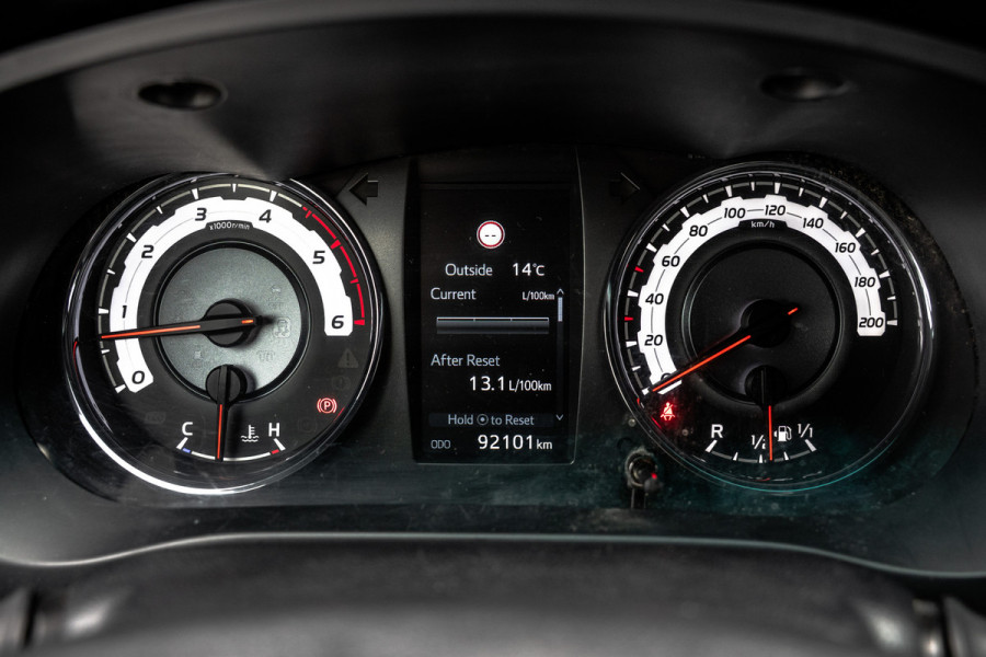 Toyota Hilux 2.4 D 4WD | 150 PK | LED | Camera | Cruise | Navi | Climatronic | Trekhaak