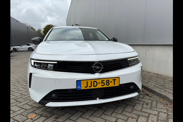 Opel Astra 1.6 Hybrid Edition Carplay