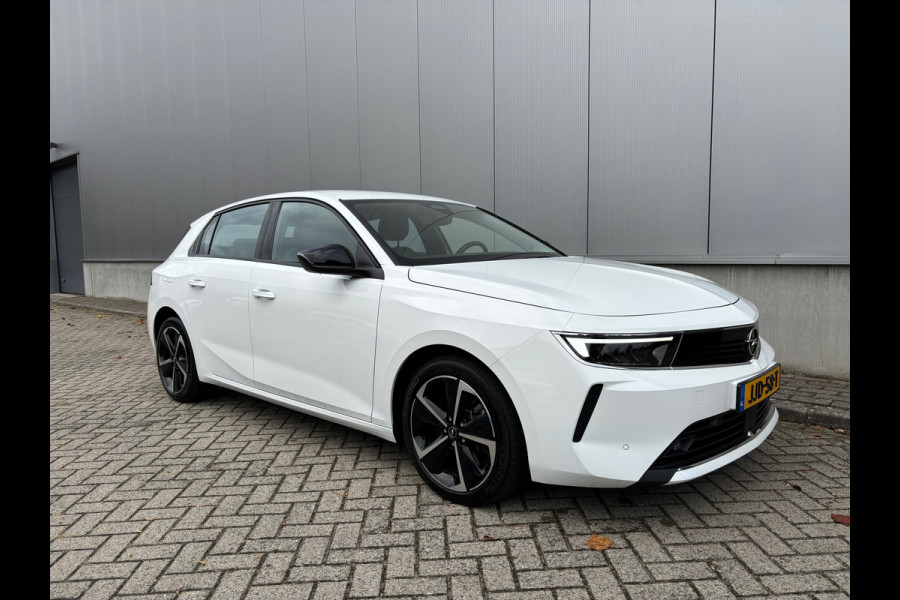 Opel Astra 1.6 Hybrid Edition Carplay