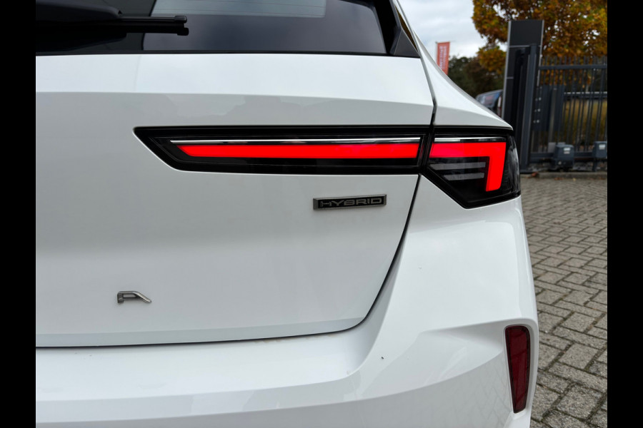 Opel Astra 1.6 Hybrid Edition Carplay