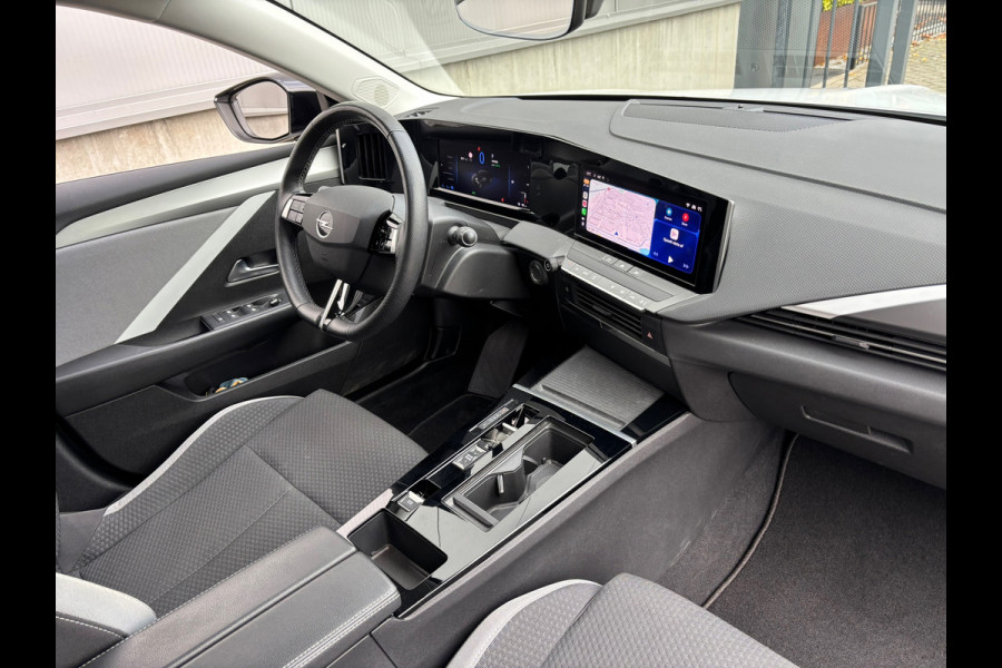 Opel Astra 1.6 Hybrid Edition Carplay