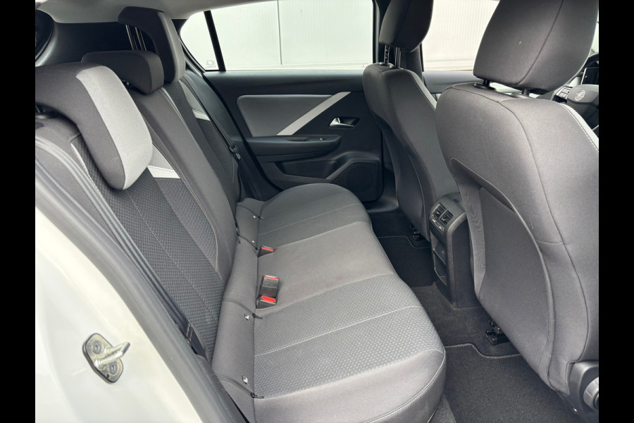 Opel Astra 1.6 Hybrid Edition Carplay
