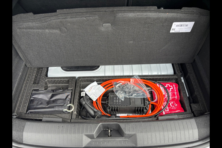 Opel Astra 1.6 Hybrid Edition Carplay