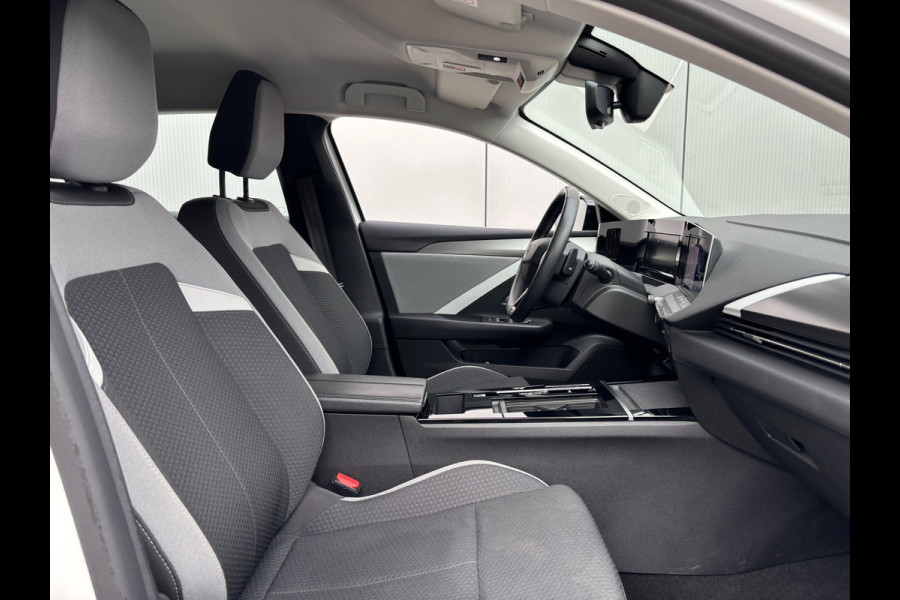 Opel Astra 1.6 Hybrid Edition Carplay