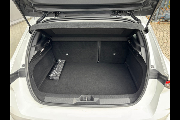 Opel Astra 1.6 Hybrid Edition Carplay