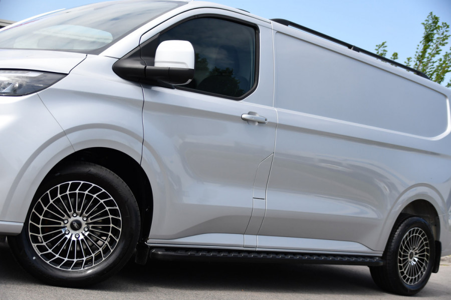 Ford Transit Custom 300 2.0 TDCI L2H1 Limited PB Edition Adaptieve Cruise, Camera, Carplay, 170pk, Automaat, LED, Trekhaak, Stoelverwarming, Sensoren, Uniek!