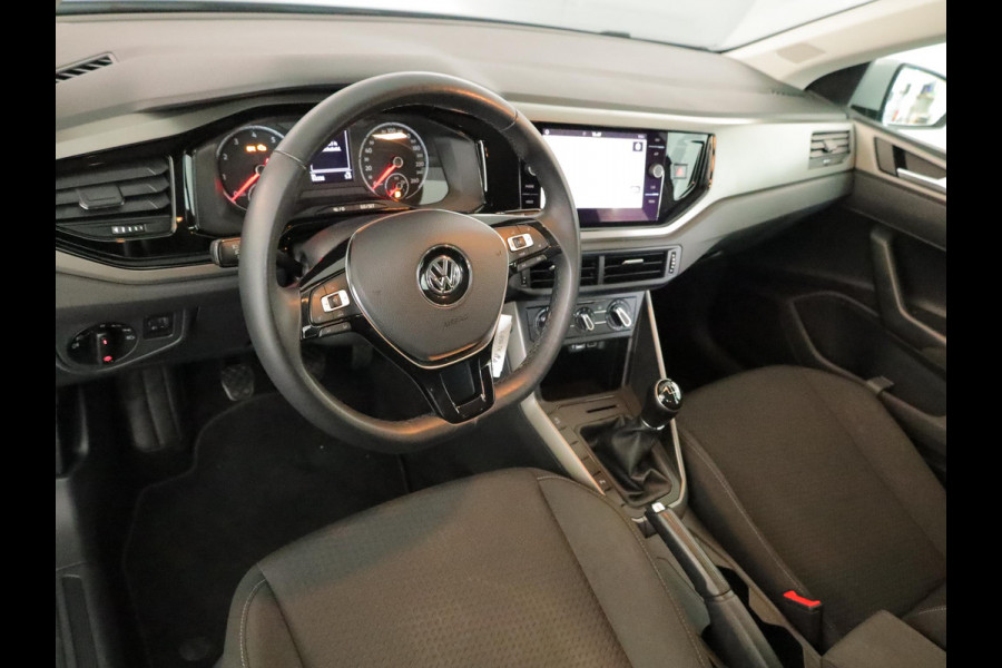 Volkswagen Polo 1.0 TSI Comfortline 95 pk | Navigatie | Parkeersensoren | Adaptieve cruise control | Apple Carplay/Android Auto |