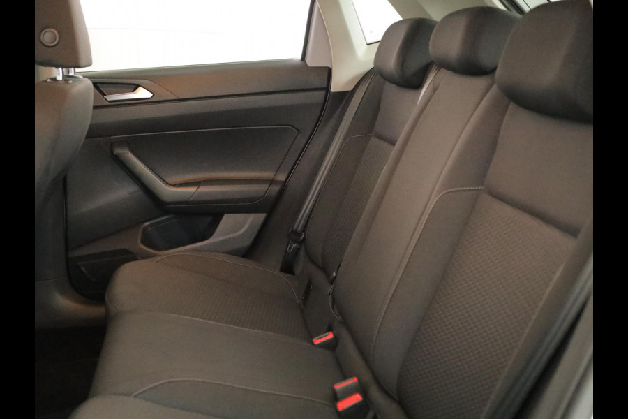 Volkswagen Polo 1.0 TSI Comfortline 95 pk | Navigatie | Parkeersensoren | Adaptieve cruise control | Apple Carplay/Android Auto |