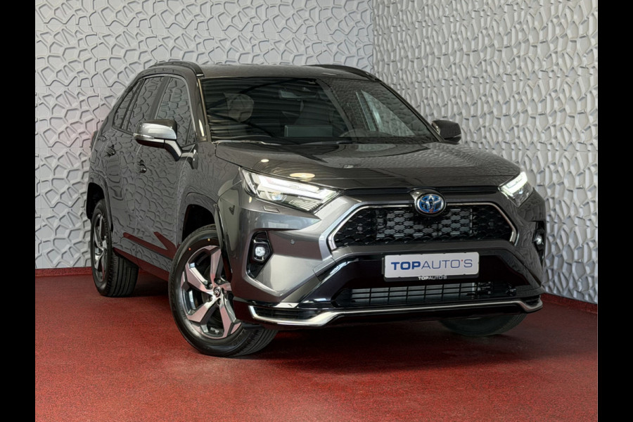 Toyota RAV4 2.5 PHEV AWD 306PK | ☑️ Nieuwe auto ☑️ | 0 km 1500KG trekgew. | HUD | Camera | LED | Elek. klep | STUUR/STOELVERW. V+A PHEV PLUG IN