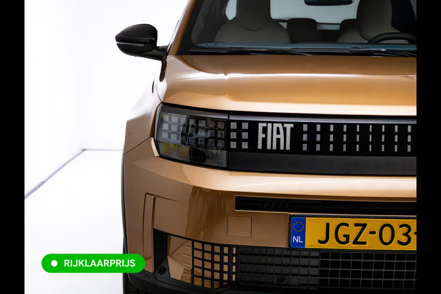 Fiat Grande Panda La Prima 11 kW 44 kWh | Tot 8 jr garantie! | Stoel-, Stuur- & Voorruitverw. | Cruise | Privacy glas | Led, Regensensor, Apple Carplay /  Android auto, Achteruitrijcamera