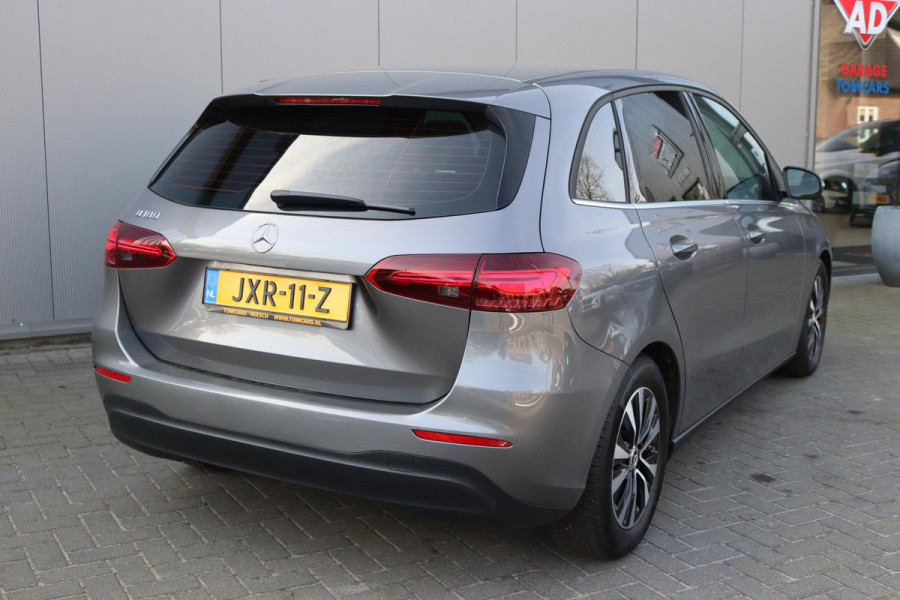 Mercedes-Benz B-Klasse 180 Automaat Mild-Hybrid Business Navigatie/Camera/Stoel-stuurverwarming