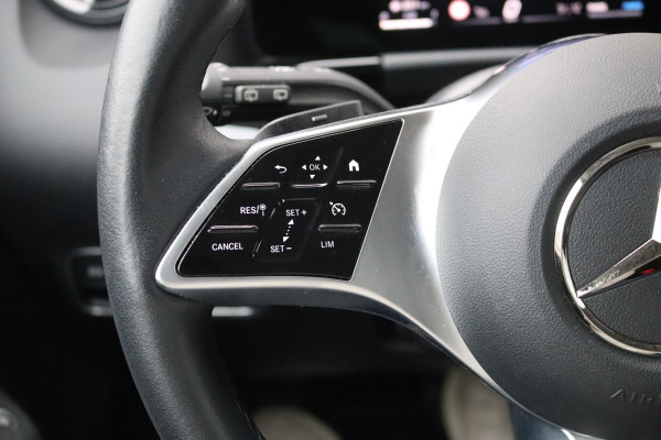Mercedes-Benz B-Klasse 180 Automaat Mild-Hybrid Business Navigatie/Camera/Stoel-stuurverwarming