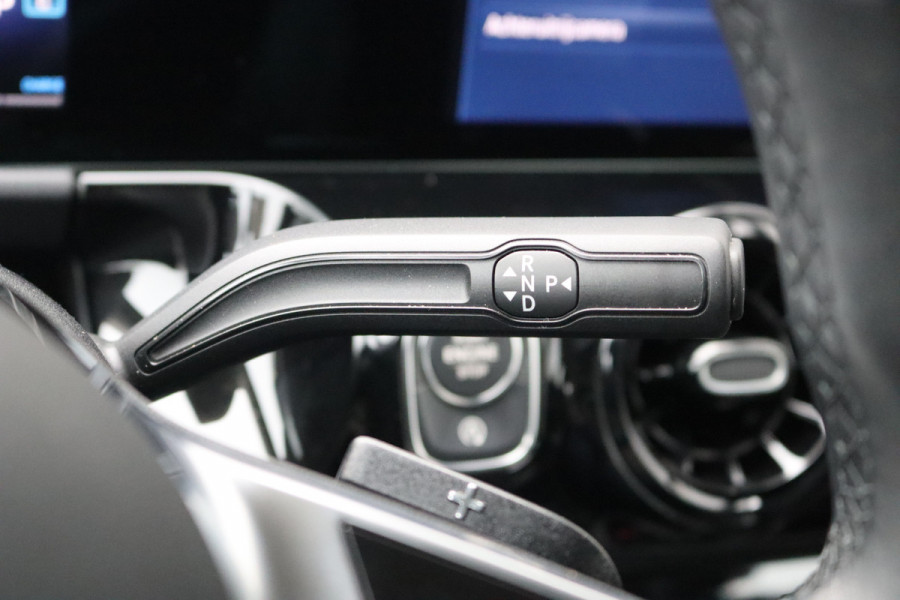 Mercedes-Benz B-Klasse 180 Automaat Mild-Hybrid Business Navigatie/Camera/Stoel-stuurverwarming