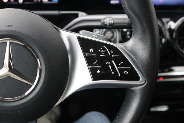 Mercedes-Benz B-Klasse 180 Automaat Mild-Hybrid Business Navigatie/Camera/Stoel-stuurverwarming