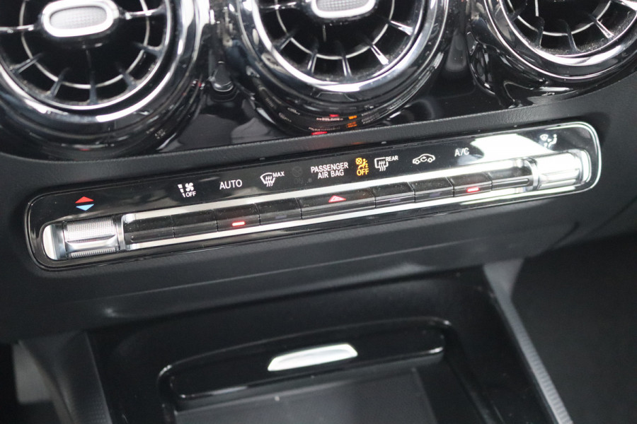 Mercedes-Benz B-Klasse 180 Automaat Mild-Hybrid Business Navigatie/Camera/Stoel-stuurverwarming