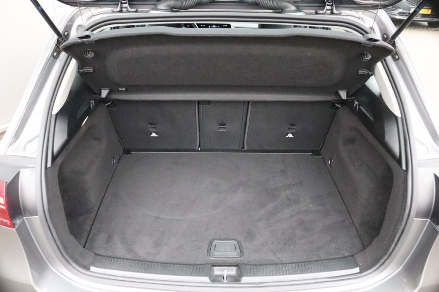 Mercedes-Benz B-Klasse 180 Automaat Mild-Hybrid Business Navigatie/Camera/Stoel-stuurverwarming