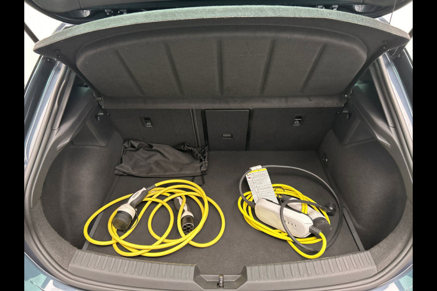 Seat Leon 1.4 TSI eHybrid PHEV FR | Origineel Nederlands | Carplay | Trekhaak | Adaptive-cruise | Camera |