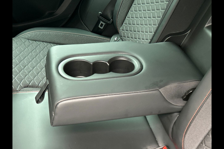 Seat Leon 1.4 TSI eHybrid PHEV FR | Origineel Nederlands | Carplay | Trekhaak | Adaptive-cruise | Camera |
