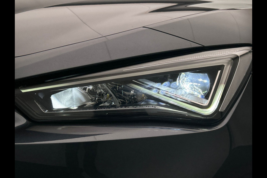 Seat Leon 1.4 TSI eHybrid PHEV FR | Origineel Nederlands | Carplay | Trekhaak | Adaptive-cruise | Camera |