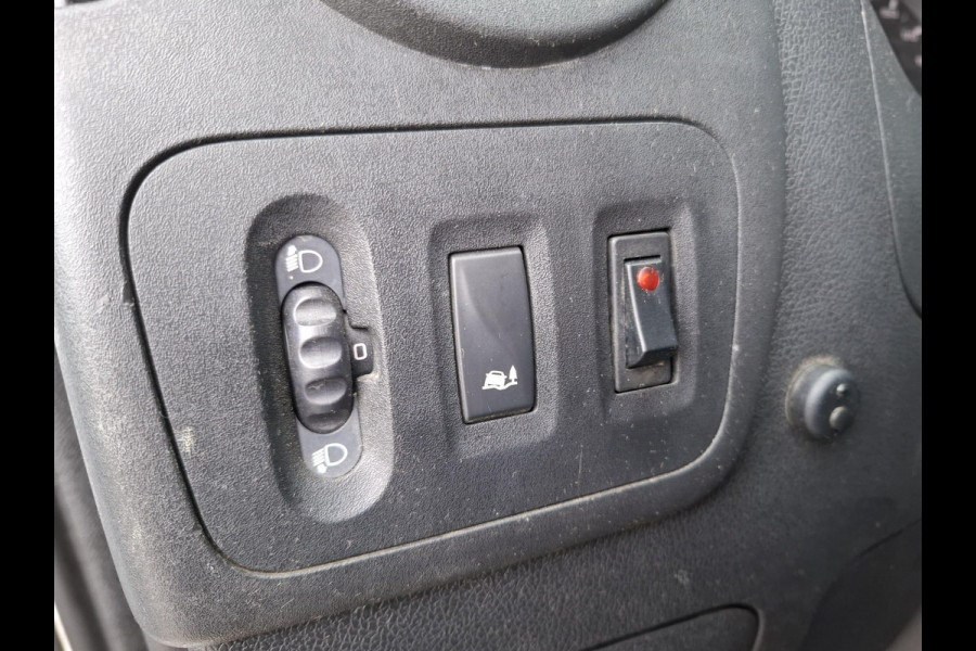 Renault Master T35 2.3 dCi L2H2 AIRCO / CRUISE CONTROLE / IMPERIAL / TREKHAAK / EURO 6