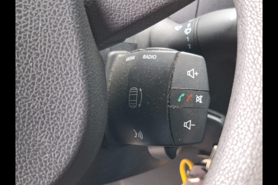 Renault Master T35 2.3 dCi L2H2 AIRCO / CRUISE CONTROLE / IMPERIAL / TREKHAAK / EURO 6