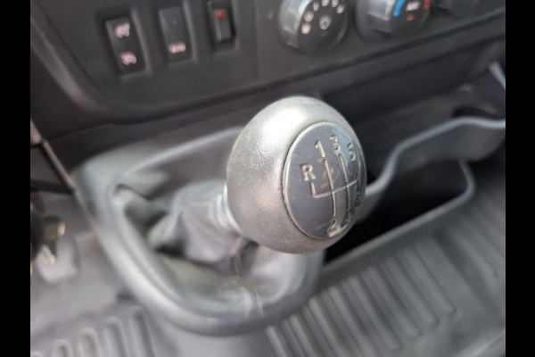 Renault Master T35 2.3 dCi L2H2 AIRCO / CRUISE CONTROLE / IMPERIAL / TREKHAAK / EURO 6