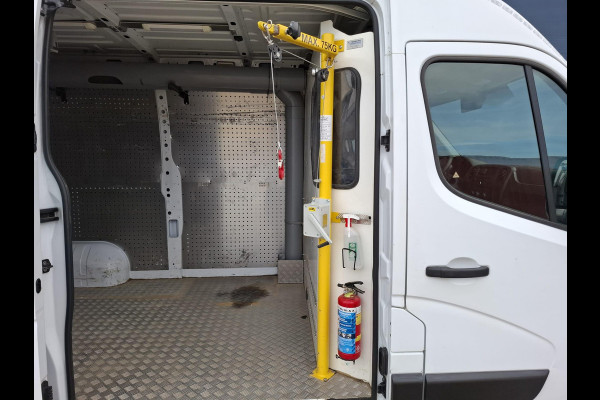 Renault Master T35 2.3 dCi L2H2 AIRCO / CRUISE CONTROLE / IMPERIAL / TREKHAAK / EURO 6