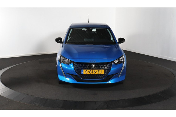 Peugeot e-208 BWJ 2023 | SOH 96% EV 136PK Ac Pack 50 kWh | NAVI | CLIMA | CARPLAY | LICHTMETAAL | PDC | CRUISE |